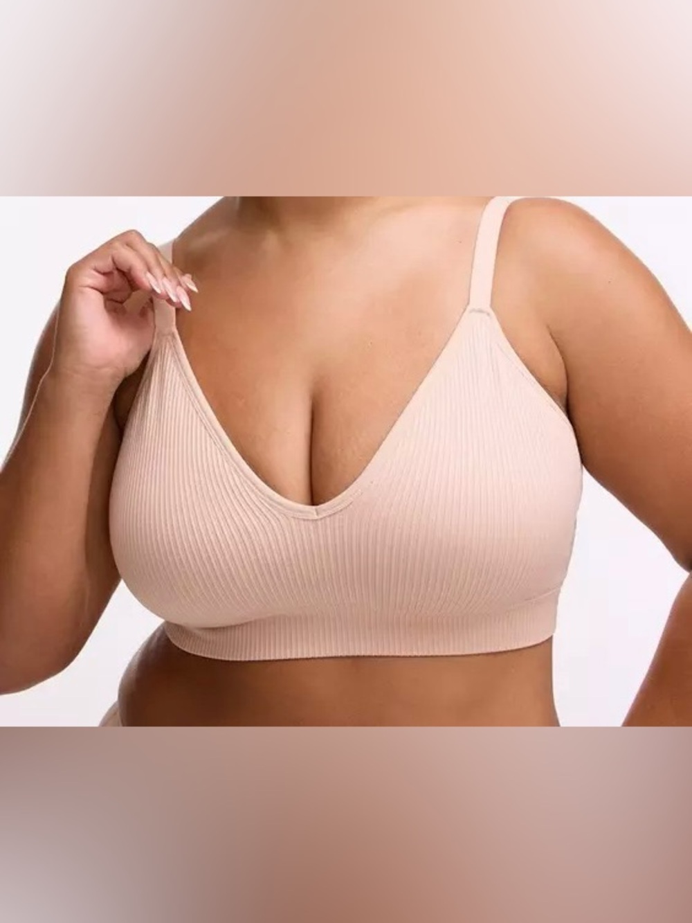 Seamless Ribbed V-Neck Bralette — Blush